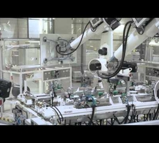 (DEU) Videotour durch RECs automatisierte Produktionsstätte in Singapur